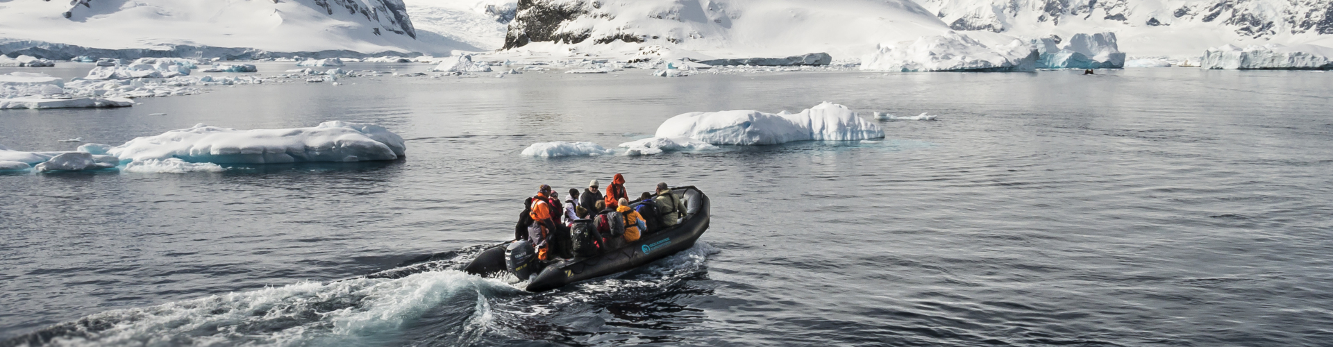 ANTARKTYDA - Rejs do bazy na Półwyspie Arktycznym